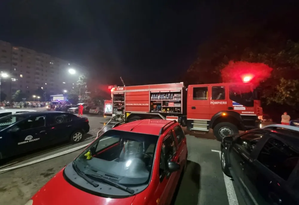 Incendiu la un depozit de deşeuri din plastic din Buzău