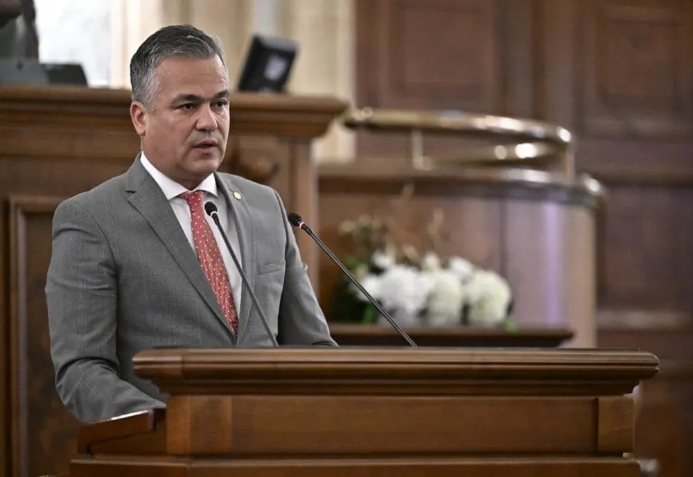 Negocieri de ultimă oră pentru votul de învestire: de unde ar putea obține Adrian Veștea sprijinul necesar