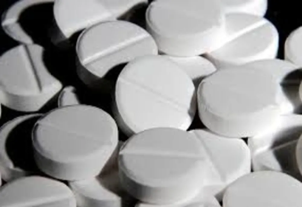 PARACETAMOLUL ŞI METFORMINUL AR PUTEA DISPĂREA DIN FARMACII