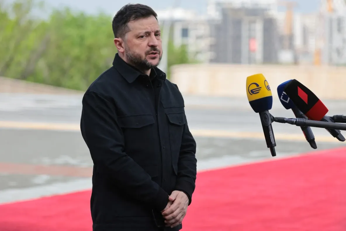 Zelenski avertizează: Phenianul pregătește trimiterea a 50.000 de militari în Rusia