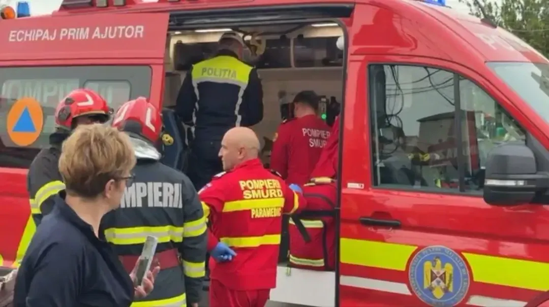 Accident cu un autocar și mai multe mașini la Mediaș. Plan roșu activat