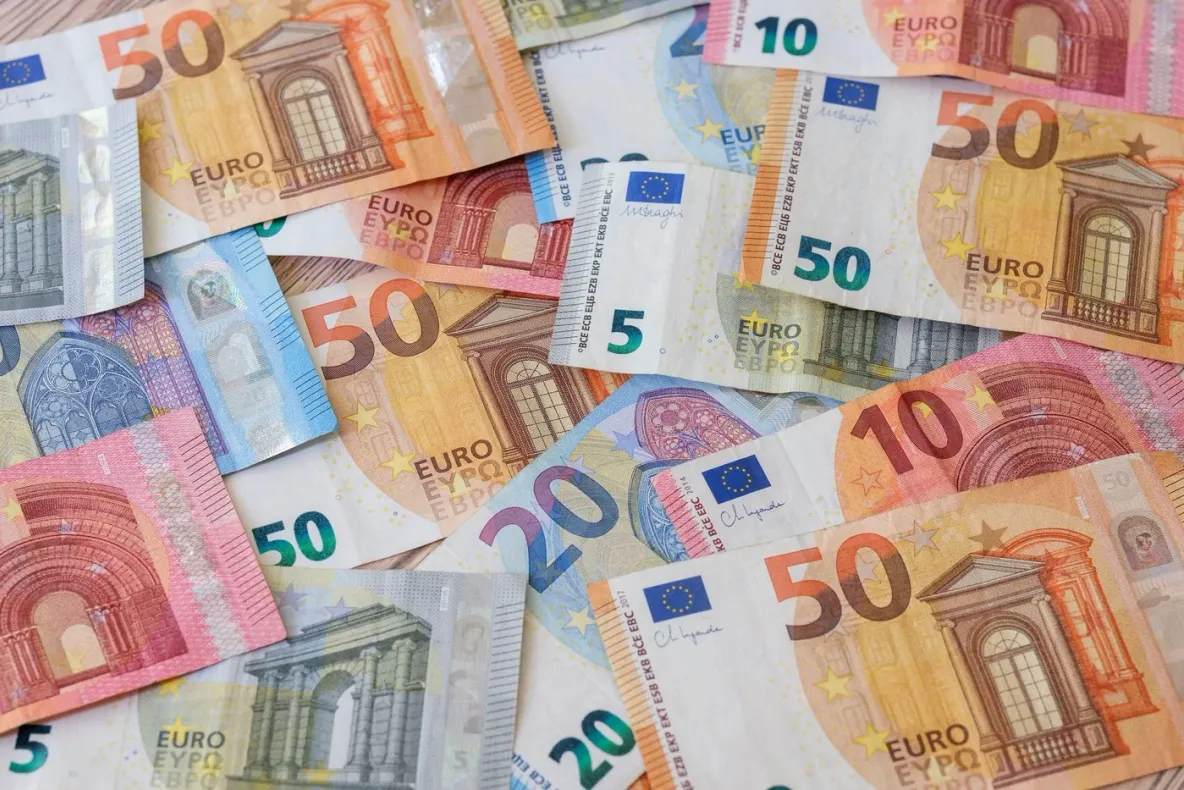 România ar putea adopta euro în 2032. Ce trebuie să se întâmple înainte de renunțarea la leu