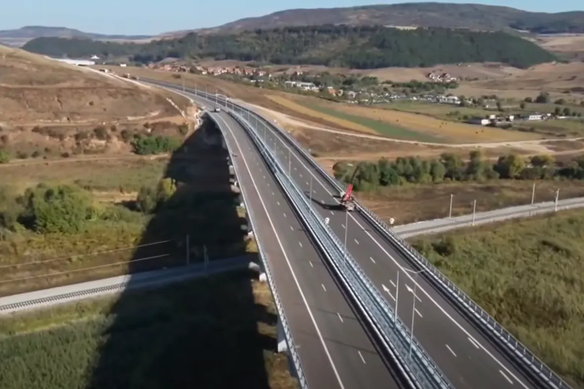 Autostrada Bacău–Pașcani se apropie de 70%. Când ar putea fi deschisă circulația pe primul lot