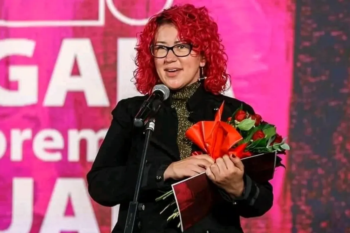 Nuntă surpriză la Iași. O cunoscută profesoară de la Universitatea de Arte s-a căsătorit cu un fost student