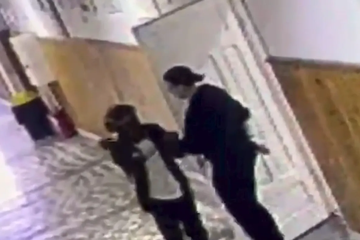 Reacția bunicului elevului de 13 ani care a înjunghiat o profesoară și un coleg la Bistrița