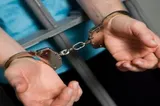 Proxenet condamnat la aproape 10 ani de închisoare, prins de polițiștii din Medgidia și dus la Poarta Albă
