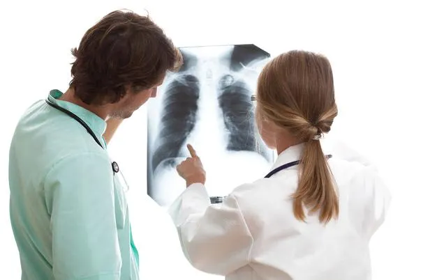 Ecografia pulmonară, una dintre teme