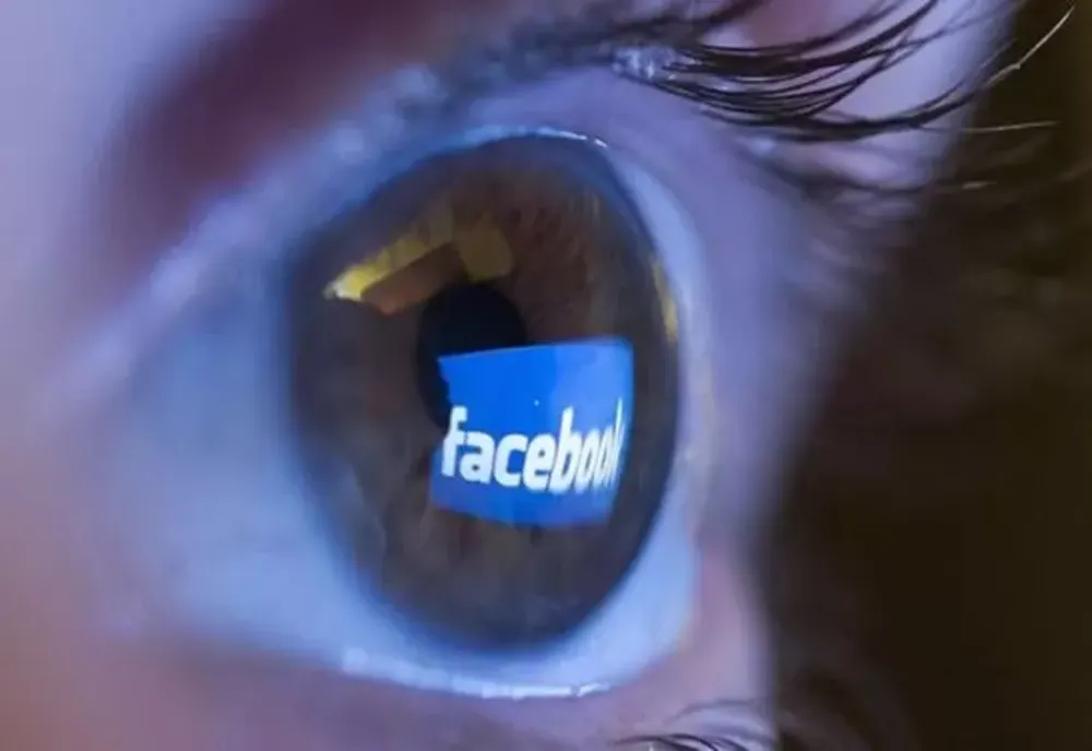 Schimbări importante pentru utilizatori! Facebook Messenger va cripta toate conversaţiile