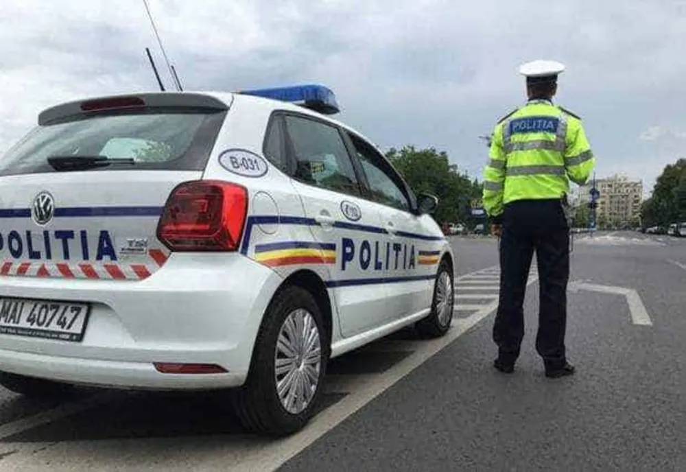 Un șofer și-a pus sirenă pe mașină. Ce amendă a primit 
