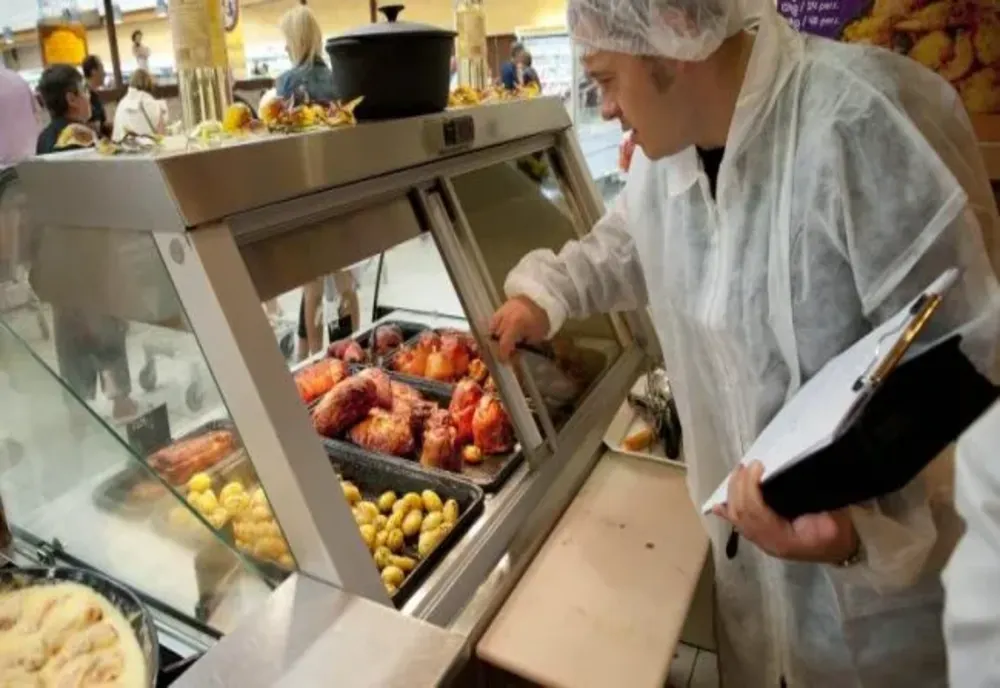 ANSVSA: Amenzi de peste 5,3 milioane de lei, în urma unor controale în industria alimentară