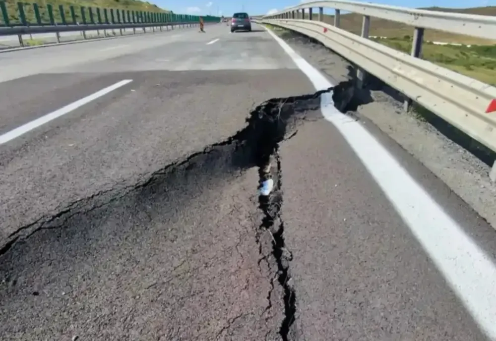CNAIR explică de ce a închis traficul pe A10 Sebeș-Turda: risc de prăbușire și pericol de impact frontal