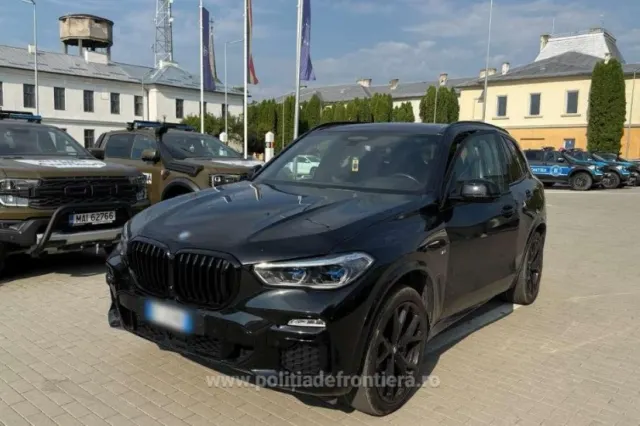 Mașină de 315.000 de lei, căutată de italieni, descoperită de polițiștii de frontieră la Sighetu Marmației