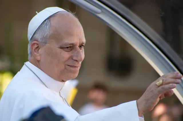 Papa Leon al XIV-lea suferă de cancer pulmonar