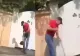 KLAUS IOHANNIS, FILMAT CÂND DĂ CU MĂTURA ÎN FAȚA CASEI SALE DIN SIBIU