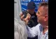 SCANDAL URIAȘ. JANDARMII NU LASĂ AGRICULTORII SĂ PARTICIPE LA PROTESTUL ÎMPOTRIVA LUI BOLOJAN DIN PIAȚA VICTORIEI - VIDEO 