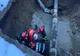 Femeie rănită după ce a căzut într-o groapă nesemnalizată de aproape 3 metri din Alba Iulia